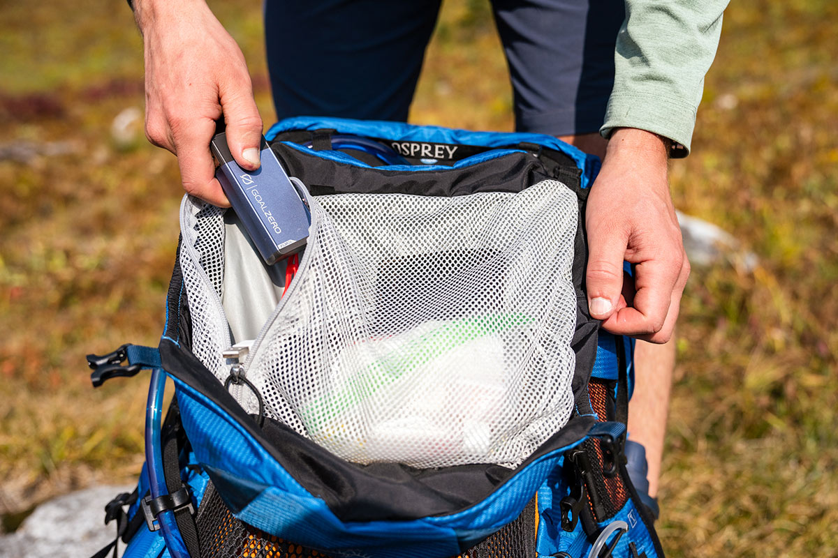 Osprey Exos 58 Backpack (inner mesh pocket)